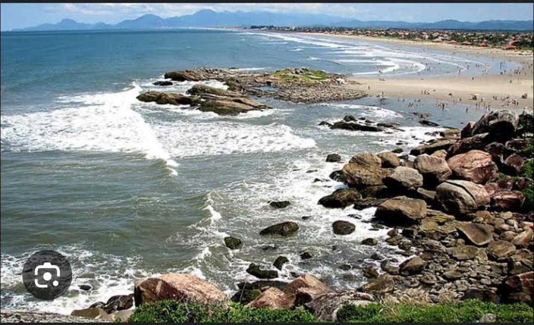 Villa Itanhaem Pe Na Areia Exterior foto